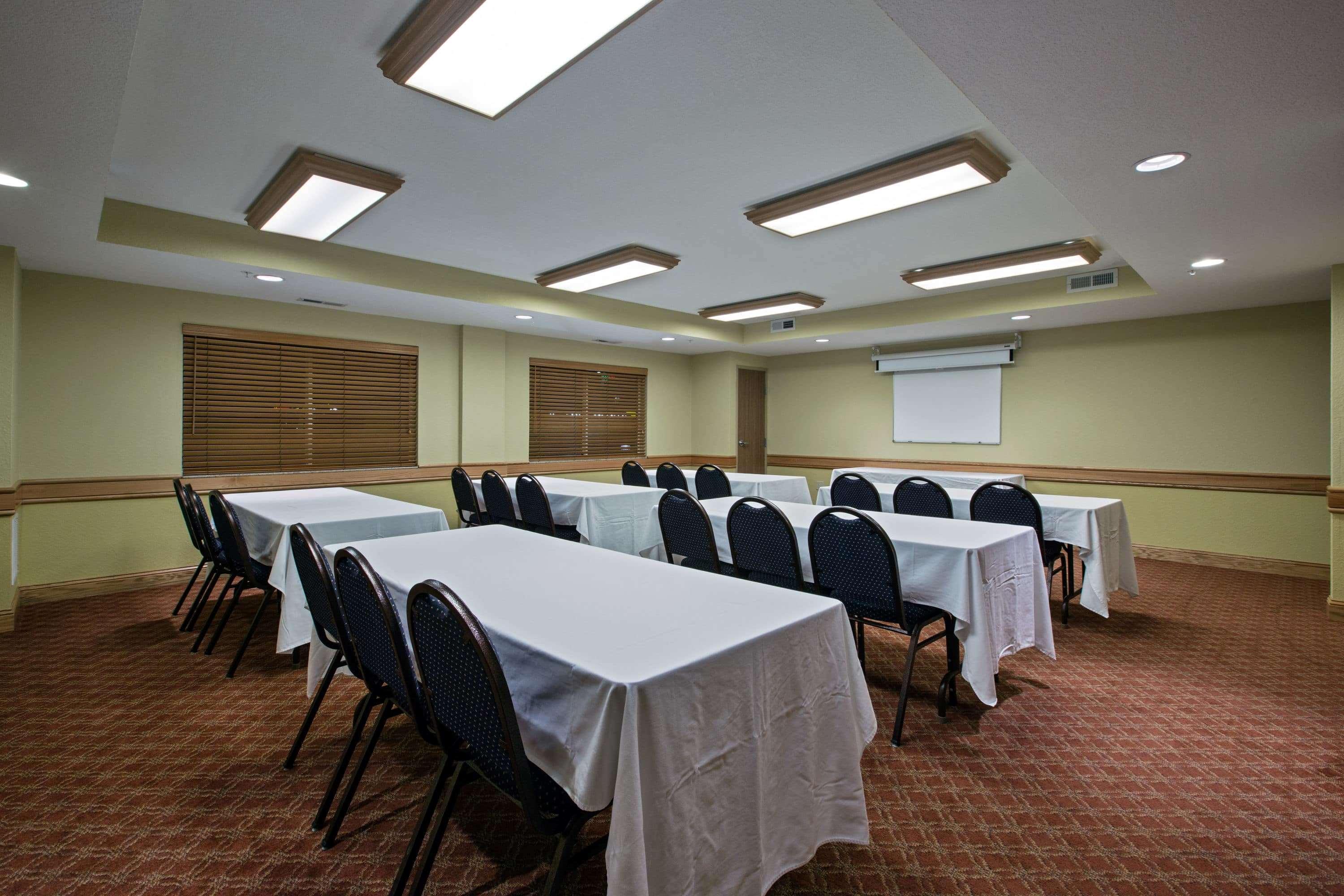 Americinn By Wyndham ניוטון מראה חיצוני תמונה